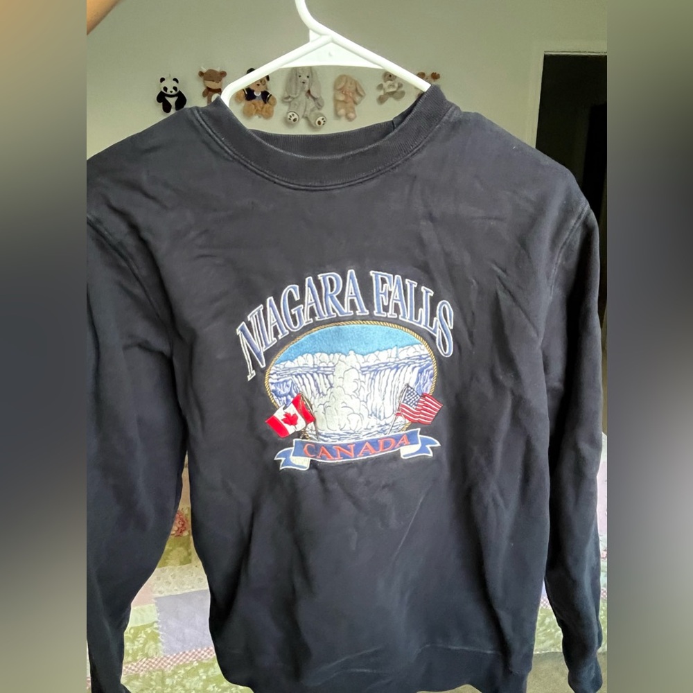 brandy melville crewneck